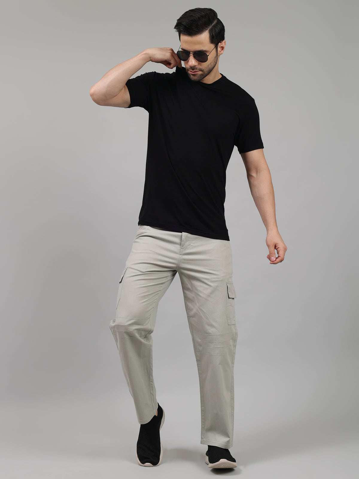 Modern Fit Multi-Pocket Cargo Pants
