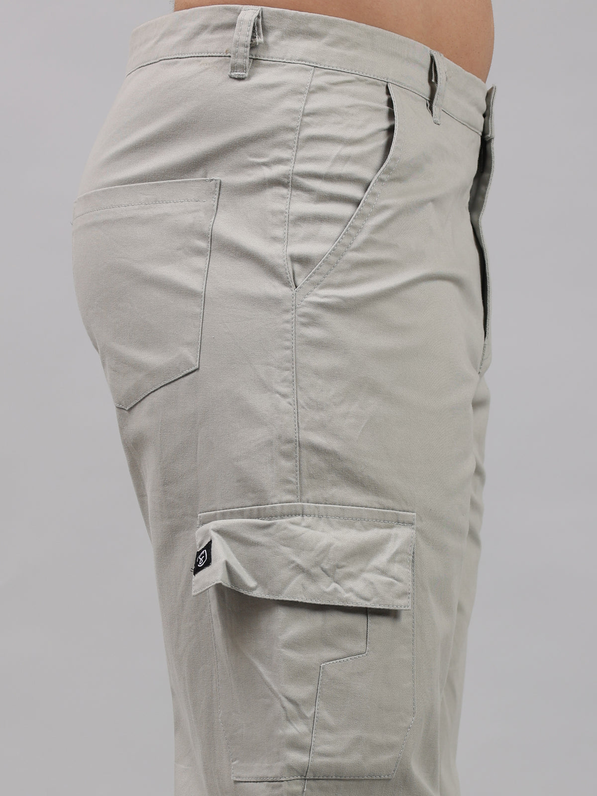 Modern Fit Multi-Pocket Cargo Pants