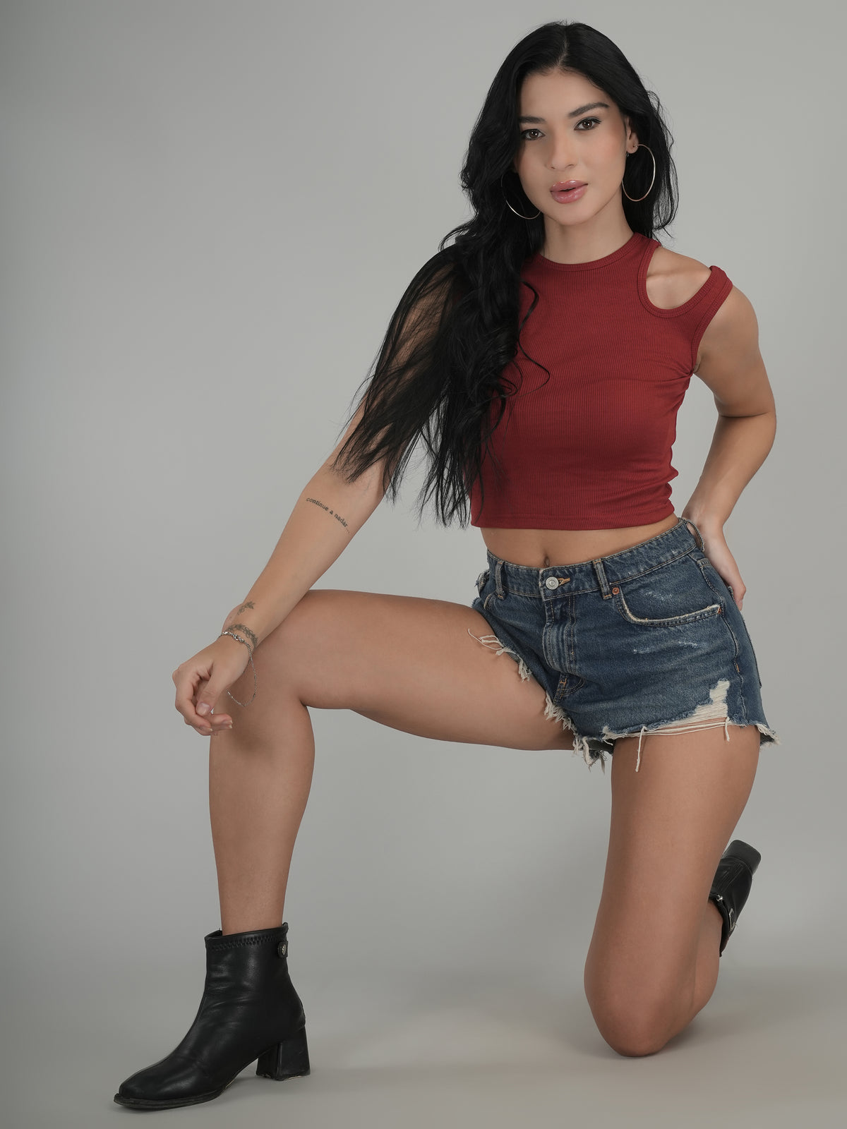 Urban Edge Solid Crop Top