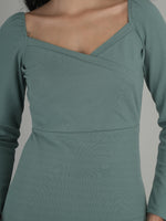 Elegant Hue Solid Crop Top